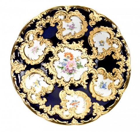 plato 28 cm, Bouquet colorido, decoracion de oro, glaseado azul